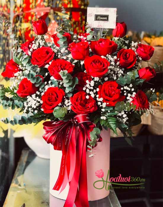 Hộp hoa hồng Ohara đỏ - Yêu đậm sâu