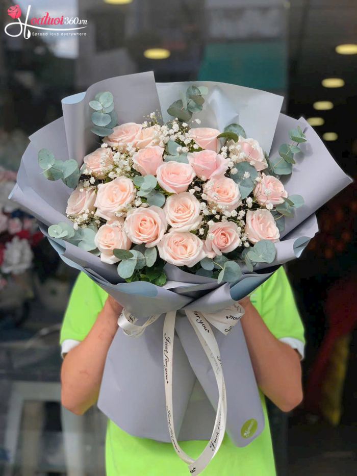 Bó hoa tặng tình yêu hồng pastel