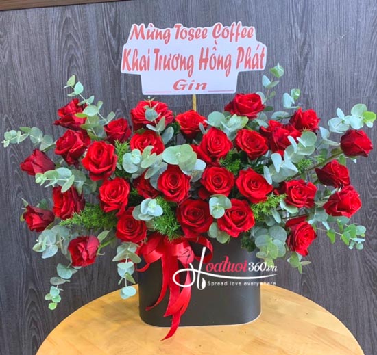 Hộp hoa hồng được nhiều bạn gái thích nhất dành tặng ngày lễ đặc biệt