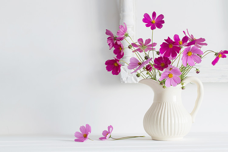 Mách bạn bí quyết giữ hoa được tươi lâu hơn trong bình