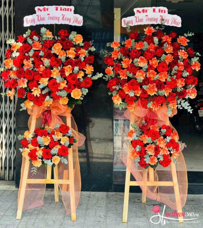 Kệ hoa 2 tầng mừng khai trương tại KCN lọc hoá dầu Nghi Sơn
